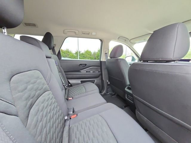 New 2026 Nissan Pathfinder SV image 27