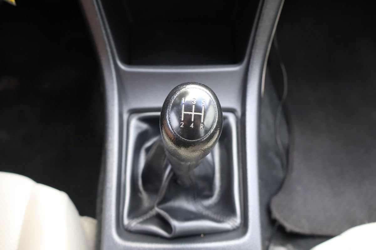 Used 2013 Subaru Impreza 2.0i AWD/4WD image 34