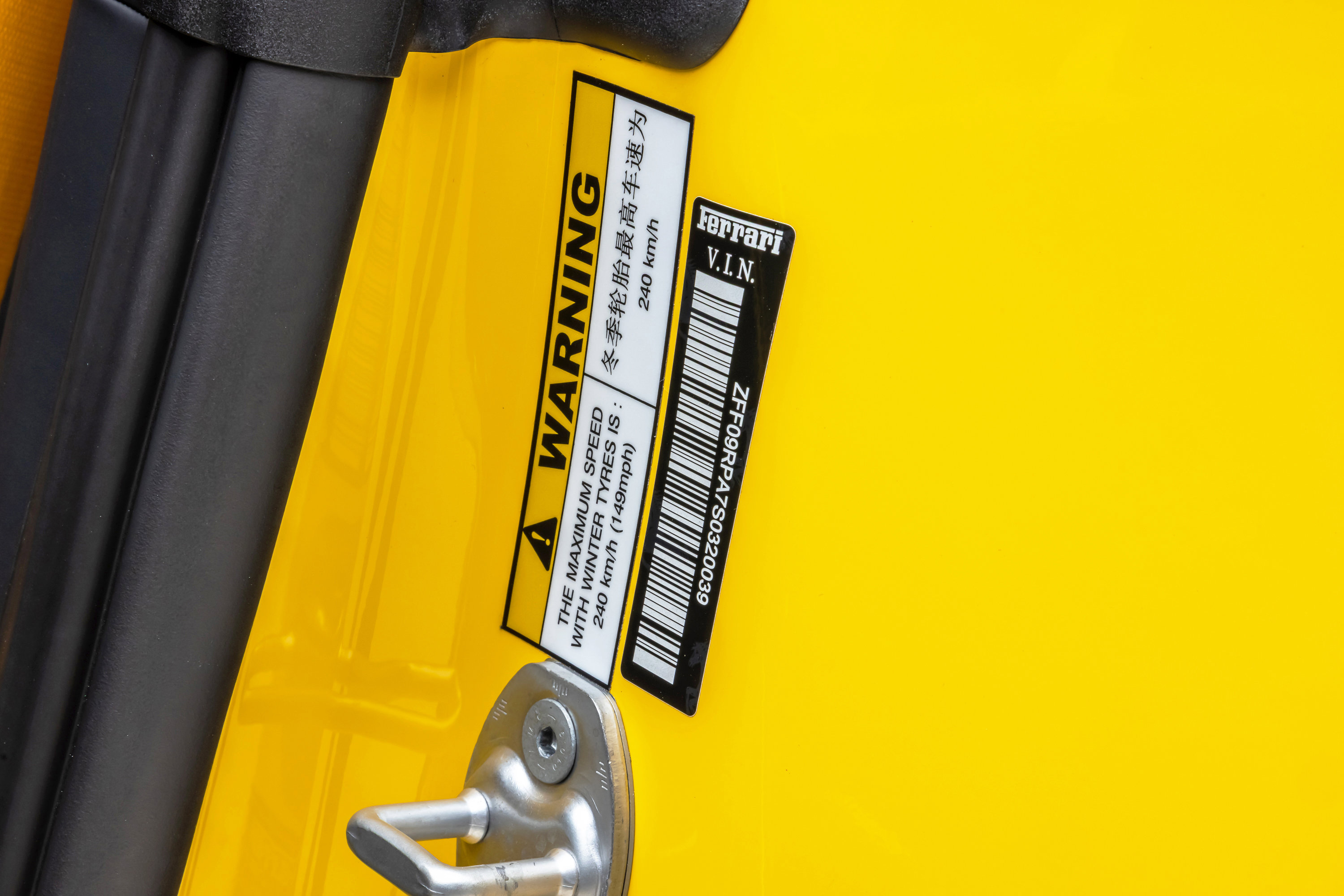 Certified 2025 Ferrari Roma Spider image 41