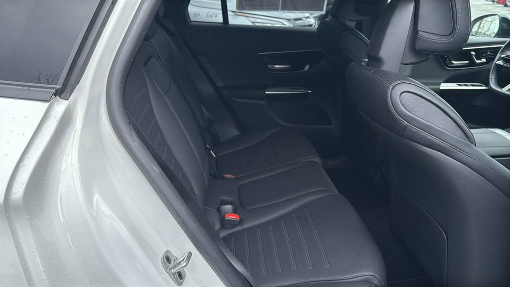 Certified 2024 Mercedes-Benz GLC 300 image 13