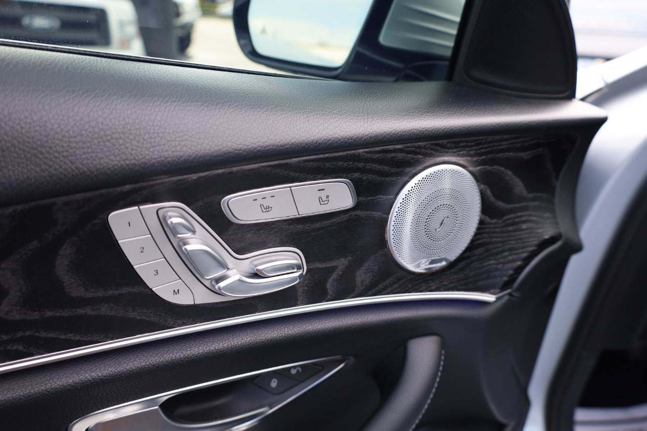 Used 2018 Mercedes-Benz E 300 image 6