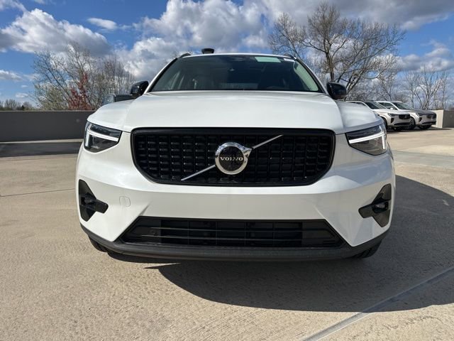 New 2026 Volvo XC40 B5 Plus w/ Protection Package Premier image 2