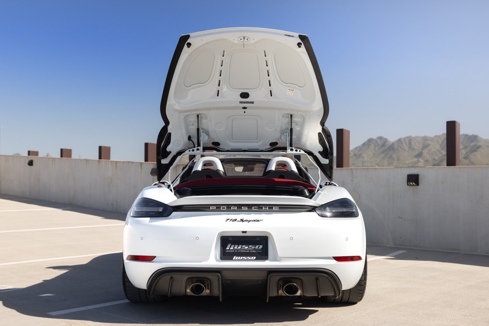 Used 2020 Porsche 718 Boxster Spyder RWD image 34