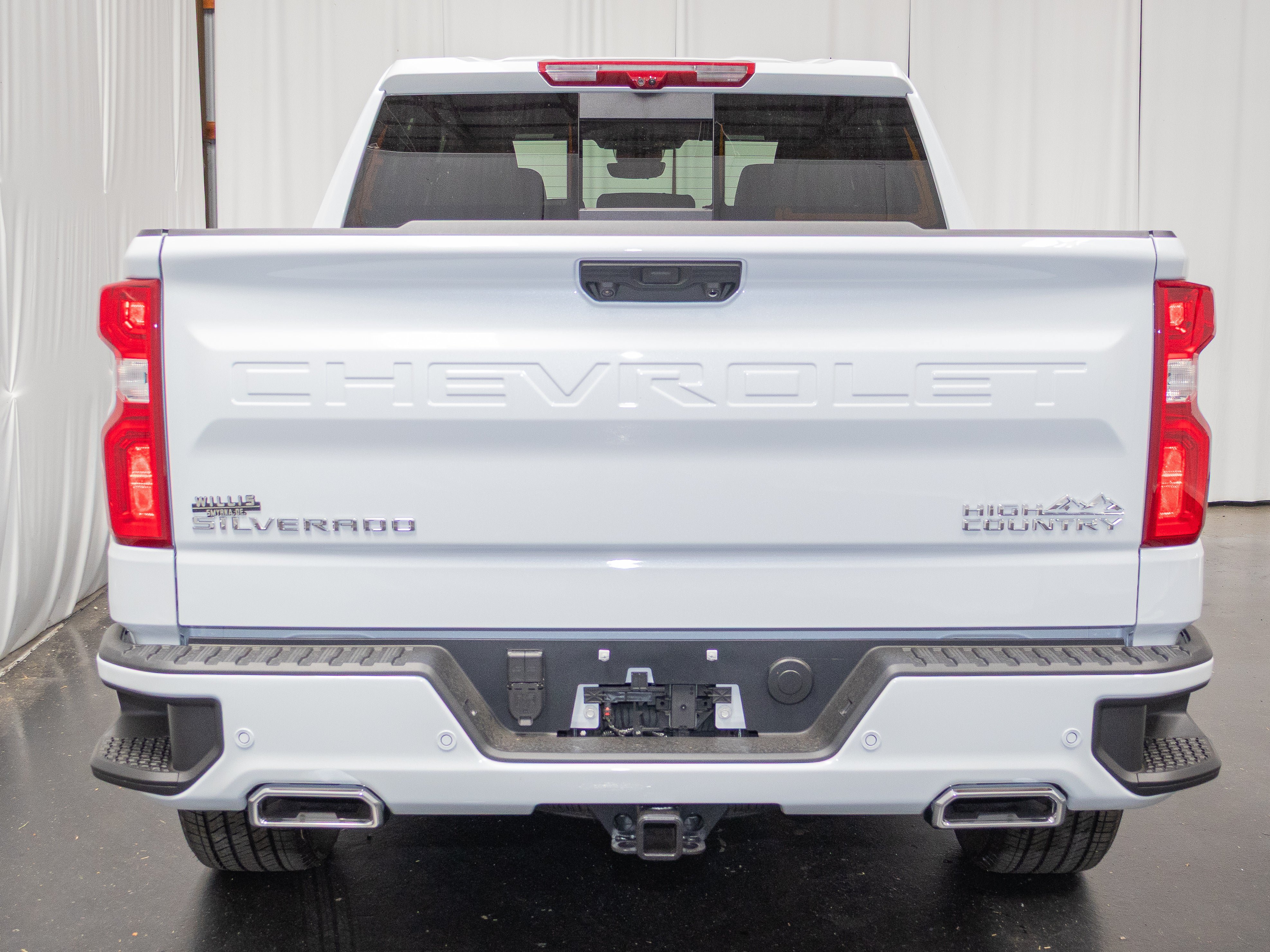 New 2026 Chevrolet Silverado 1500 High Country w/ High Country Premium Package AWD/4WD image 3