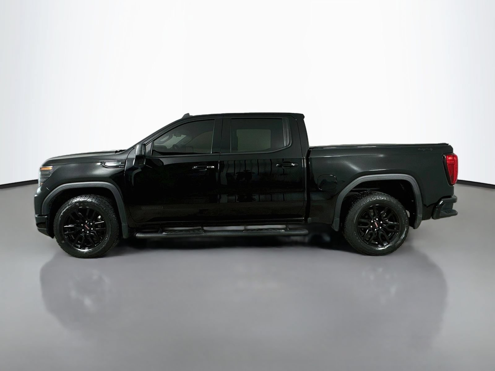 Used 2022 GMC Sierra 1500 Elevation AWD/4WD image 8