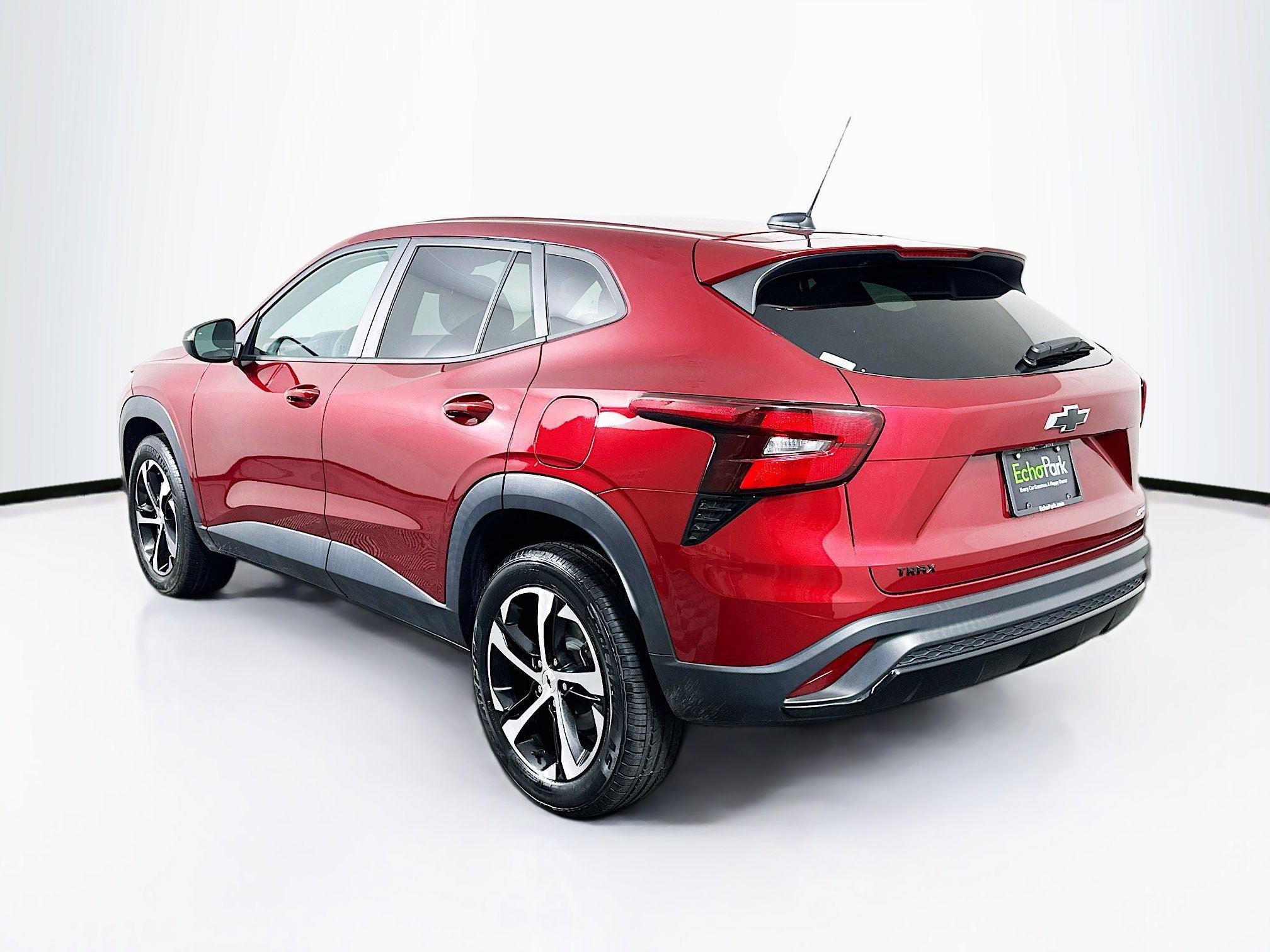 Used 2024 Chevrolet Trax RS w/ Driver Confidence Package image 5