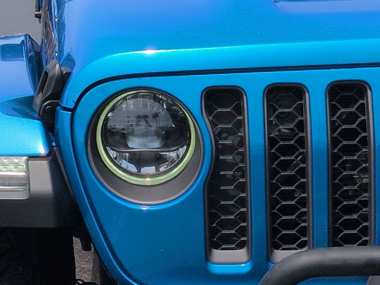 Used 2023 Jeep Wrangler Unlimited Rubicon 392 w/ Xtreme Recon 35" Tire Package AWD/4WD image 10