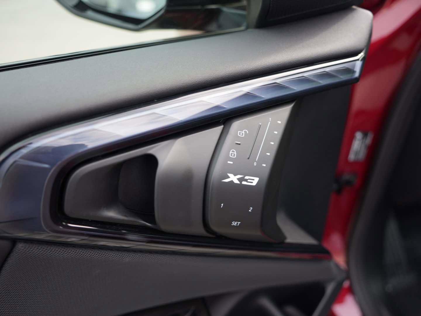Used 2025 BMW X3 M50 AWD/4WD image 14
