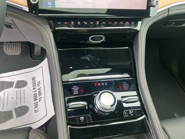 New 2026 Jeep Grand Cherokee Summit AWD/4WD image 18