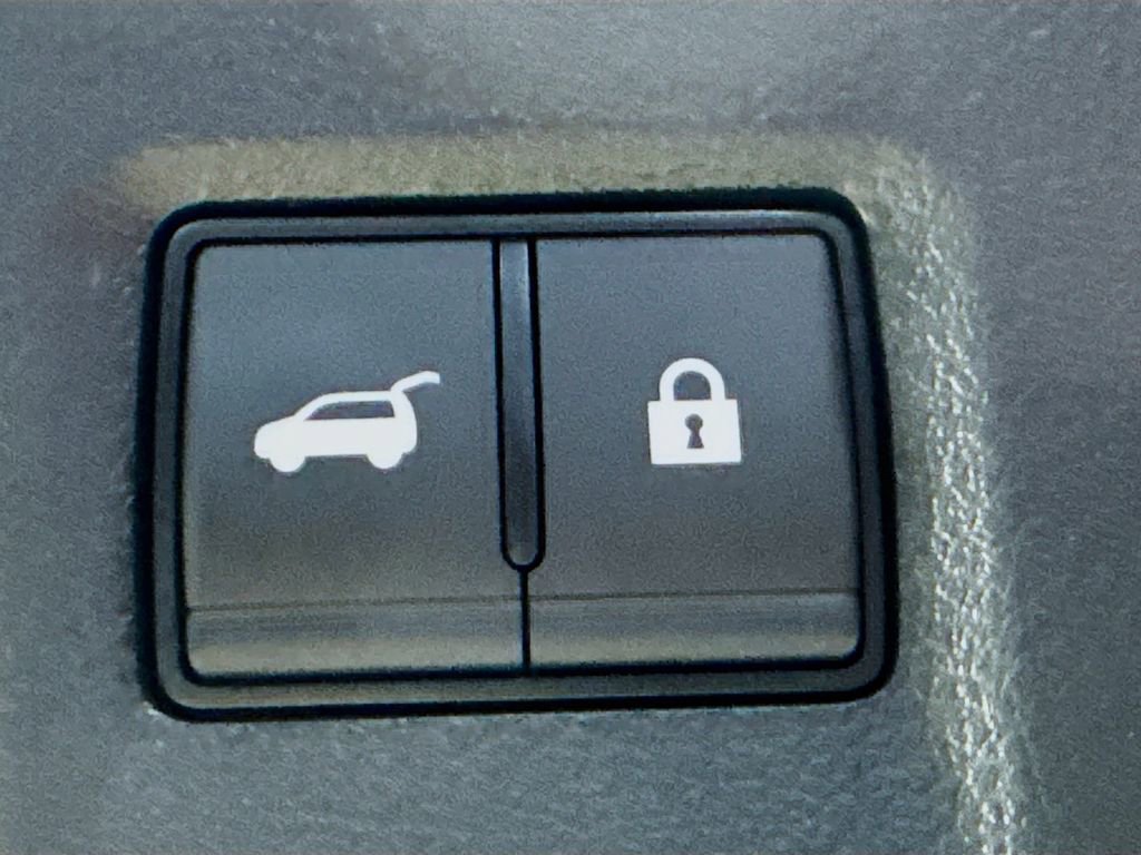 Used 2026 INFINITI QX60 Luxe w/ Cargo Package image 32