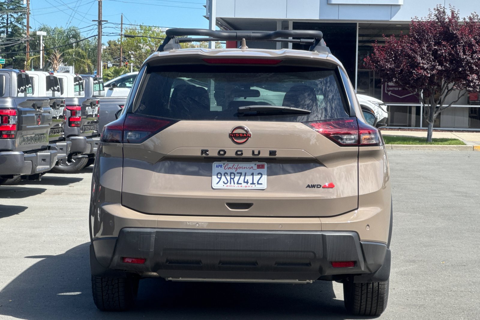 Certified 2025 Nissan Rogue SV AWD/4WD image 5