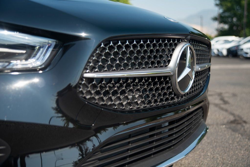 Certified 2025 Mercedes-Benz CLA 250 4MATIC image 16