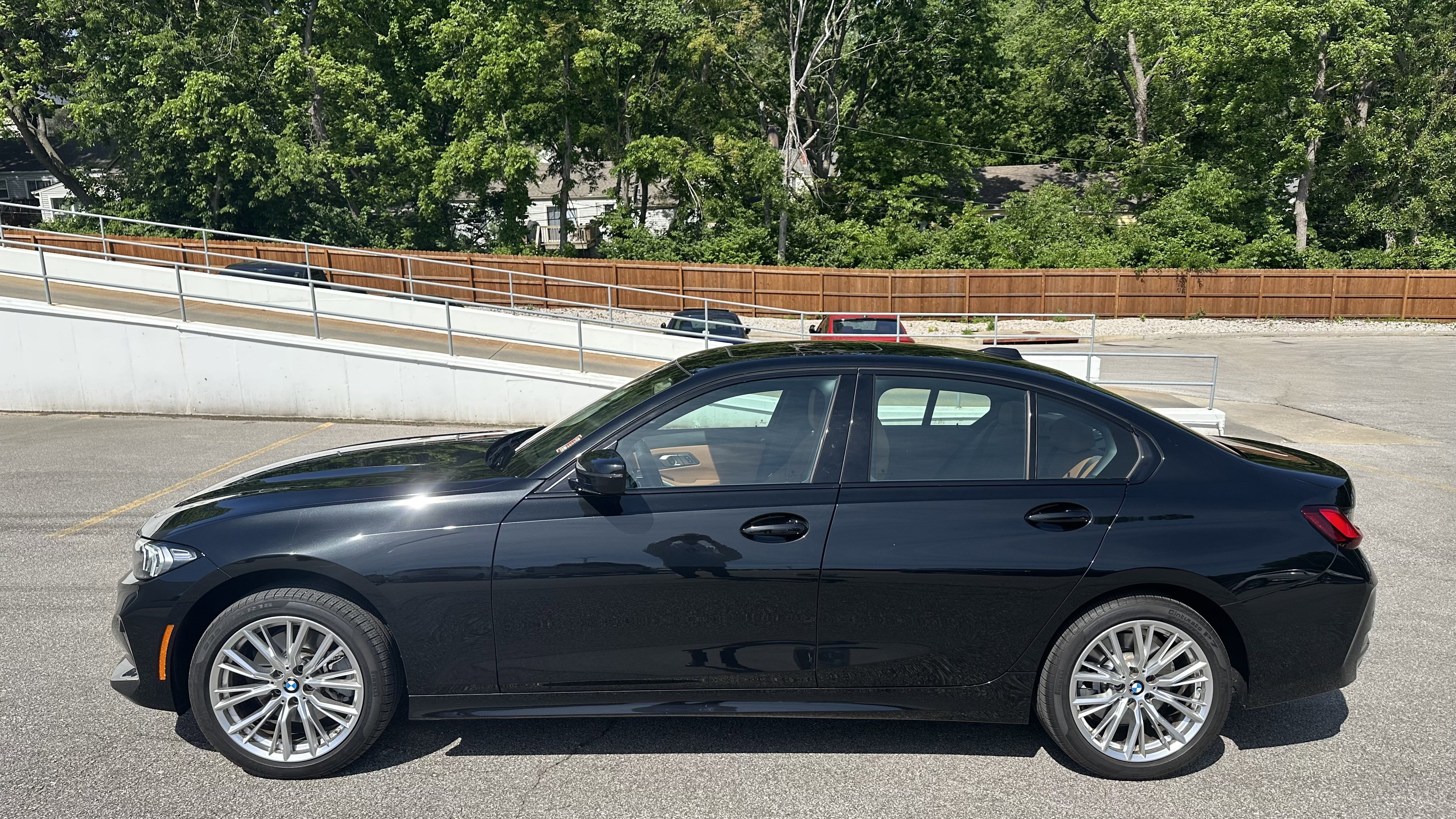 Used 2023 BMW 330i xDrive Sedan w/ Premium Package AWD/4WD image 7