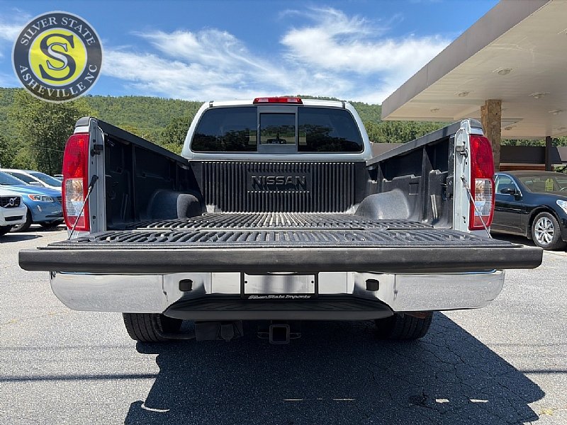 Used 2015 Nissan Frontier SV AWD/4WD image 26