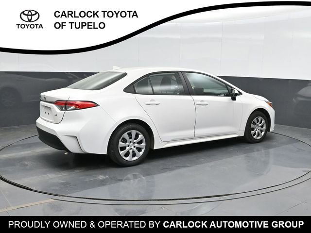 Used 2024 Toyota Corolla LE FWD image 3
