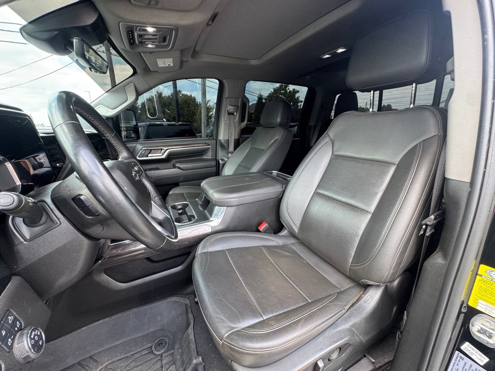 Used 2024 Chevrolet Silverado 2500 LTZ w/ LTZ Plus Package AWD/4WD image 20