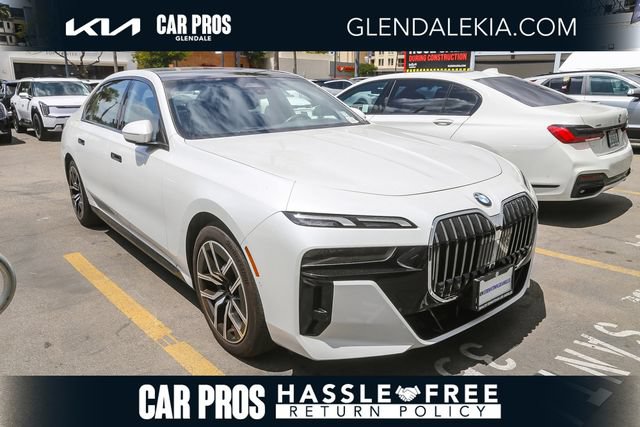 Used 2025 BMW 740i xDrive AWD/4WD image 1