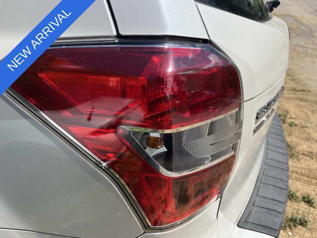 Used 2015 Subaru Forester 2.5i w/ Alloy Wheel Package AWD/4WD image 8