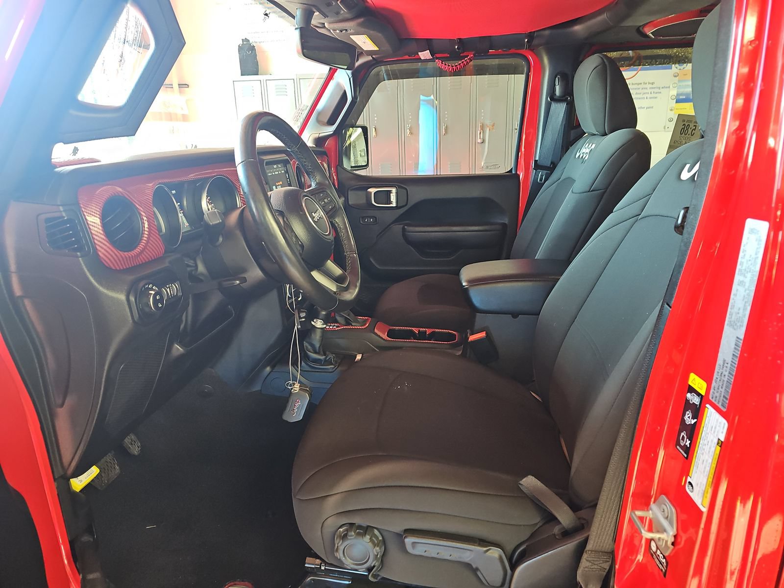 Used 2022 Jeep Gladiator Sport AWD/4WD image 18