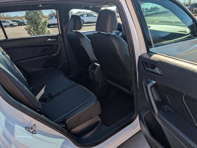 Certified 2023 Volkswagen Tiguan SE R-Line AWD/4WD image 15