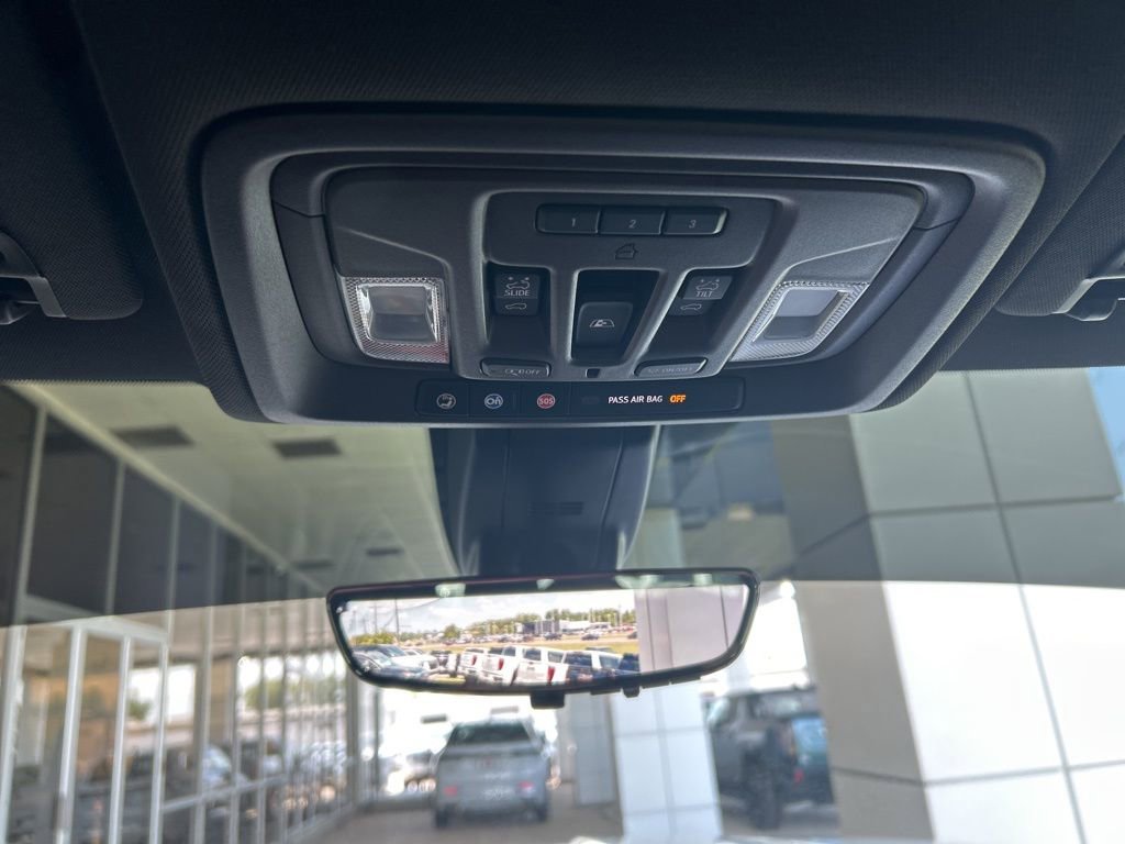 Used 2023 GMC Sierra 2500 Denali w/ Denali Ultimate Package AWD/4WD image 26