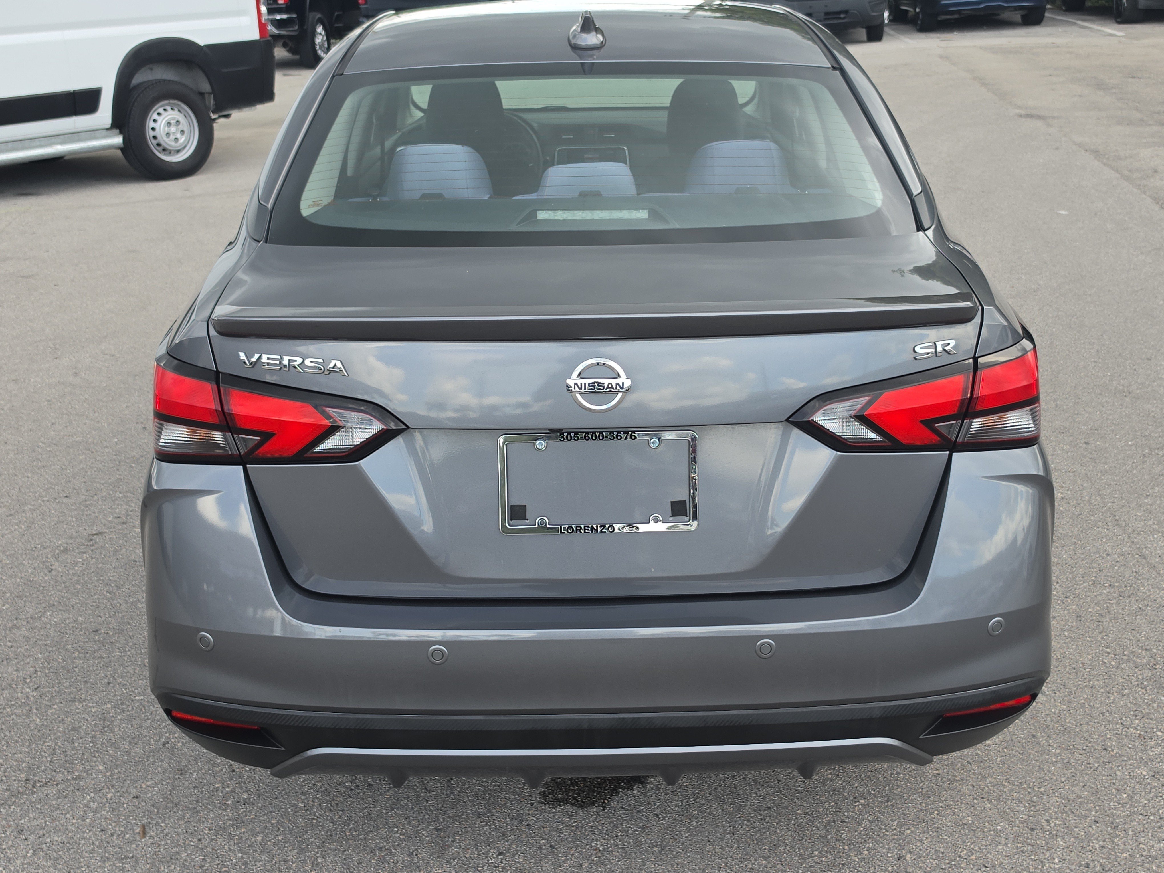 Used 2020 Nissan Versa SR FWD image 5