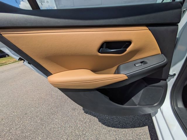 New 2025 Nissan Sentra SV w/ SV Premium Package FWD image 22