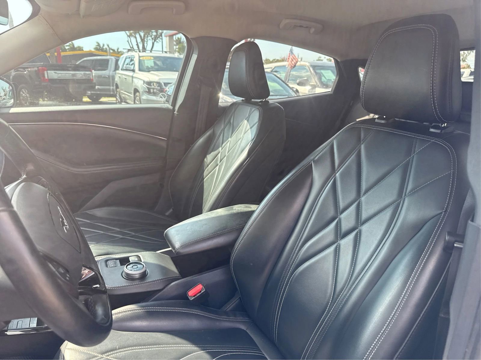 Used 2021 Ford Mustang Mach-E Select w/ Comfort/Appearance Package RWD image 9