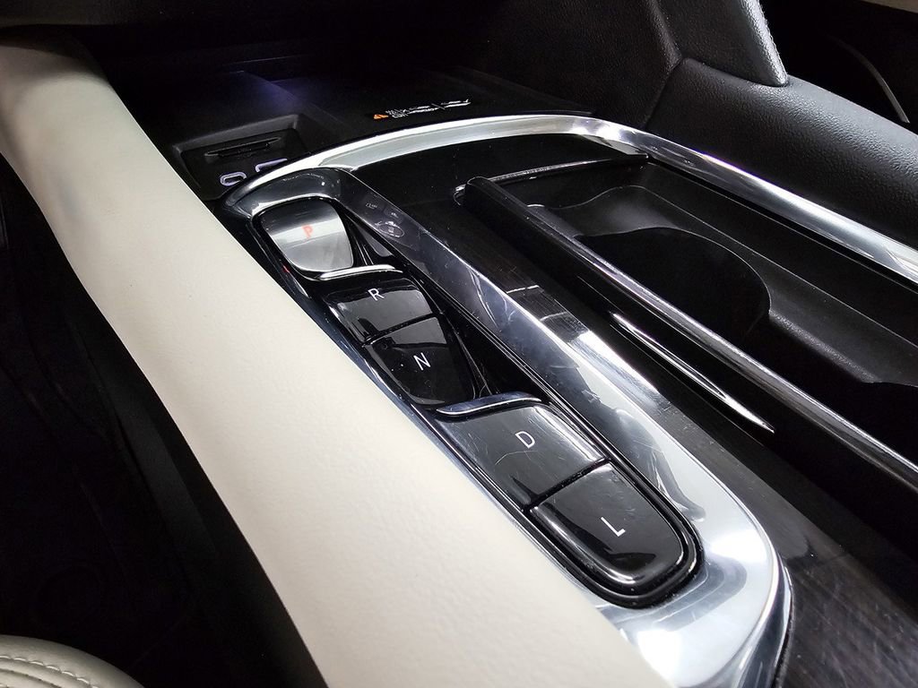 Used 2022 Buick Enclave Premium w/ Experience Buick Package image 19