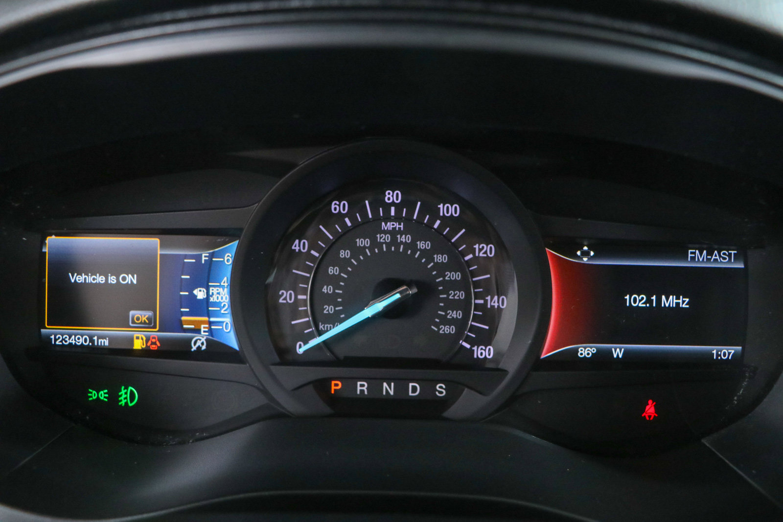 Used 2018 Ford Fusion SE w/ Equipment Group 201A FWD image 15