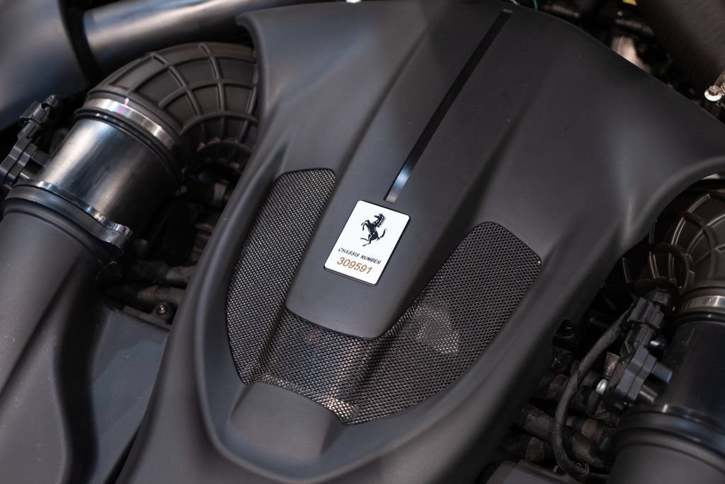 Certified 2024 Ferrari Roma Spider RWD image 15