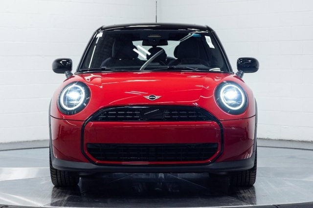 Certified 2026 MINI Cooper 4-Door Hardtop FWD image 5