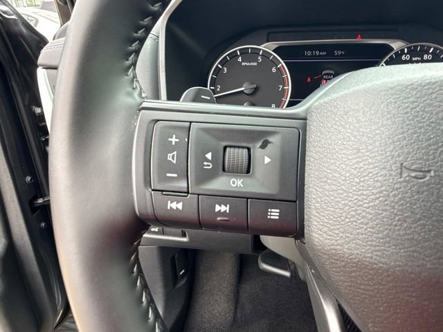 Used 2025 Nissan Rogue SV image 28