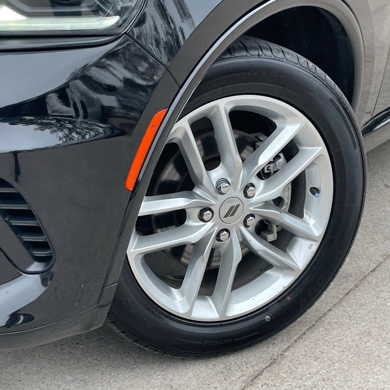 Used 2024 Dodge Durango GT RWD image 8