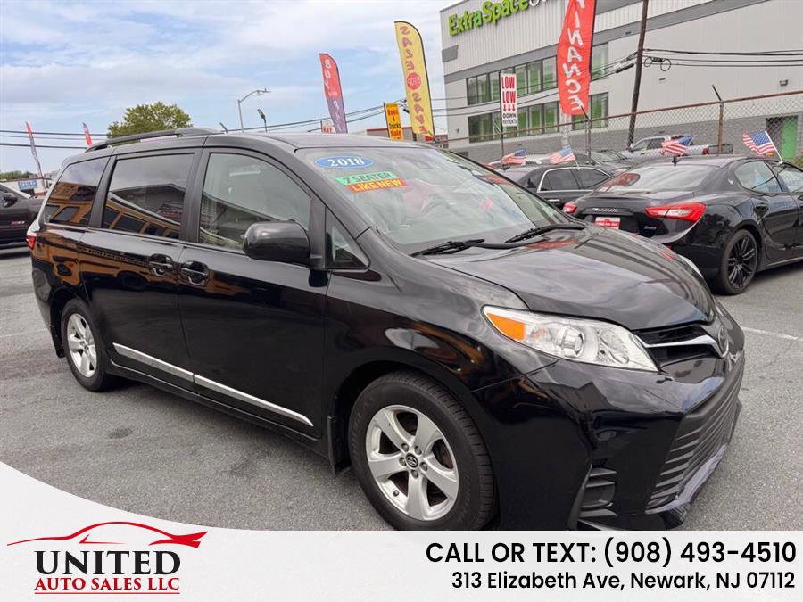 Used 2018 Toyota Sienna LE
