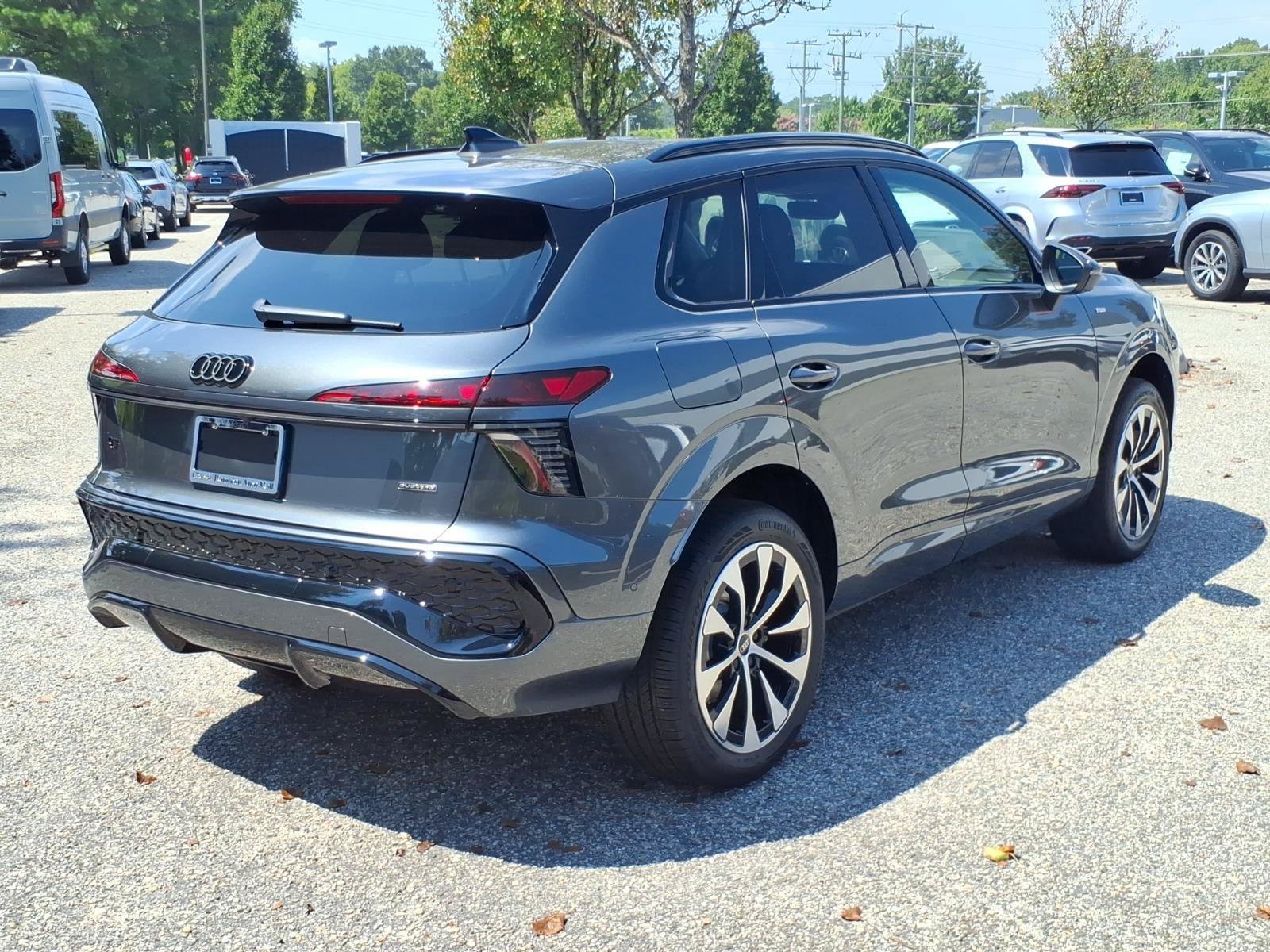 New 2026 Audi Q3 quattro 2.0T AWD/4WD image 8