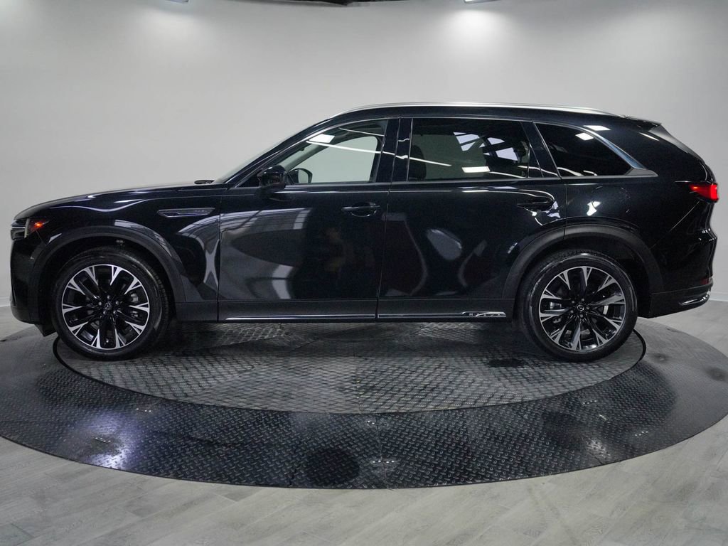 Used 2024 MAZDA CX-90 Plug-In Hybrid w/ Premium Pkg AWD/4WD image 4