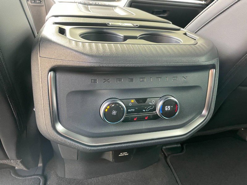 New 2025 Ford Expedition Max Platinum image 25