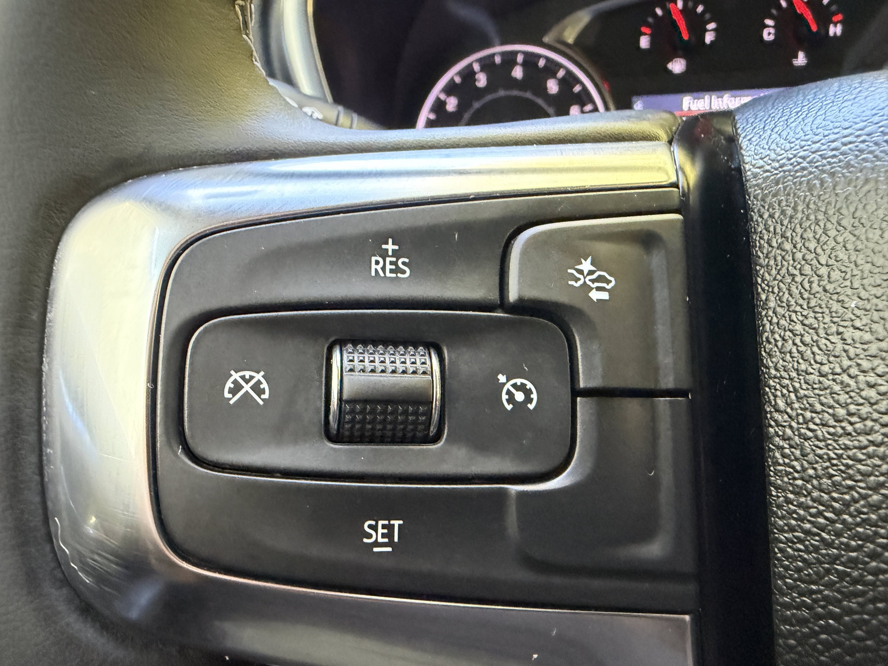 Used 2024 Chevrolet Blazer LT w/ Sound & Technology Package AWD/4WD image 21