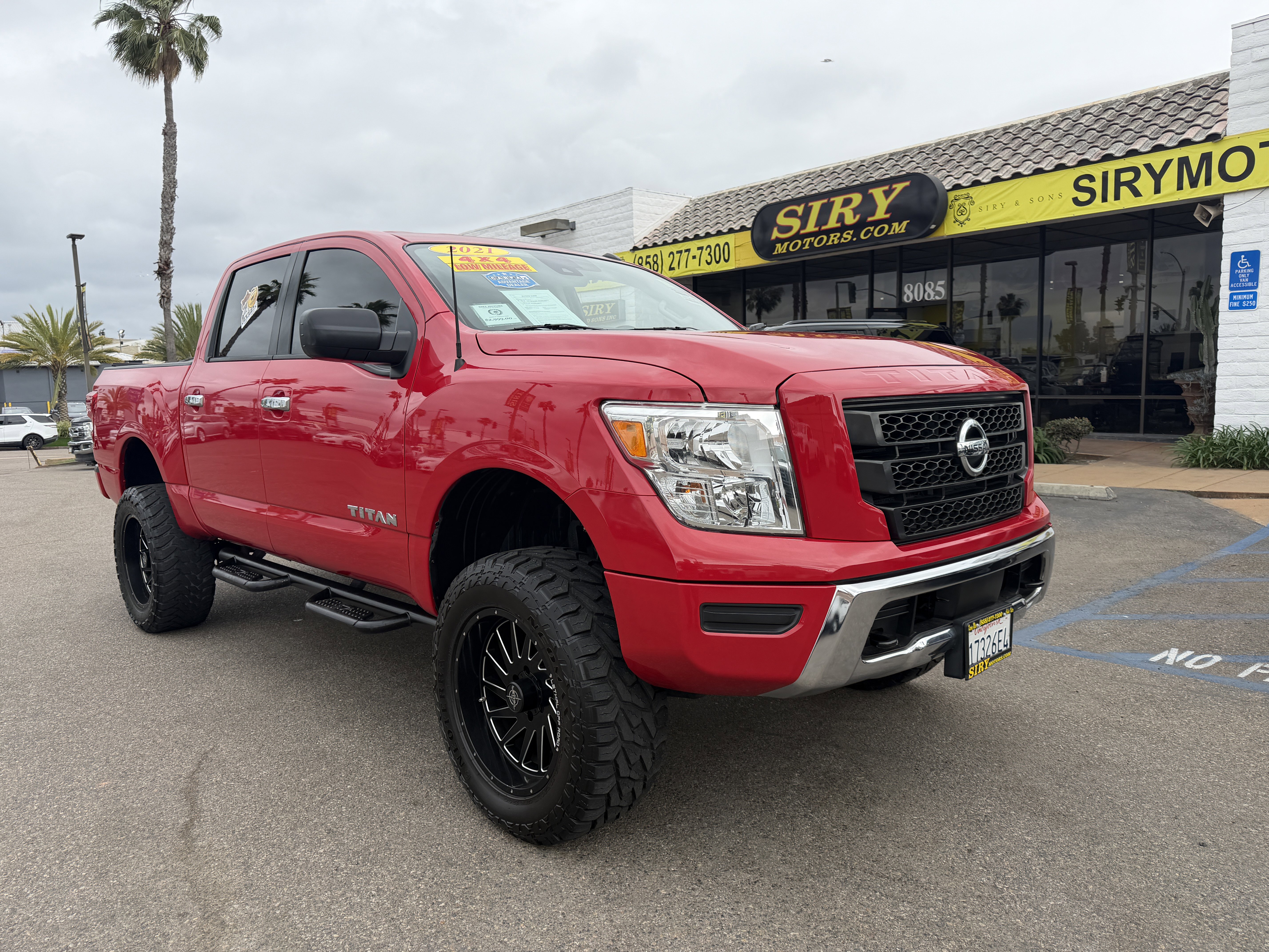 Used 2021 Nissan Titan SV w/ Accessory Utility Package