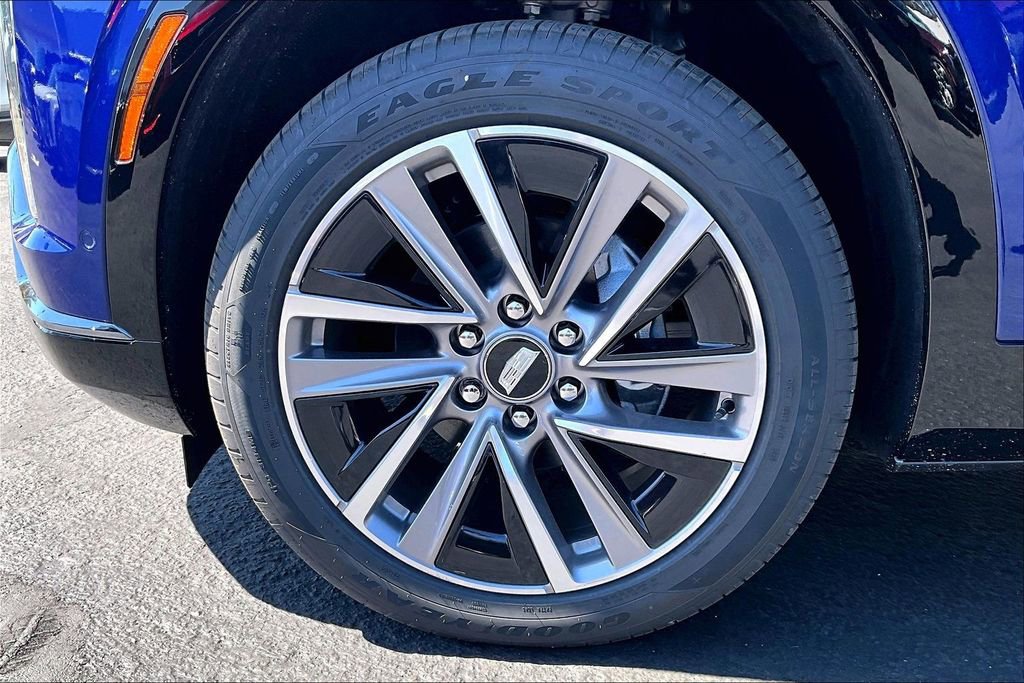 New 2026 Cadillac Vistiq Sport image 13