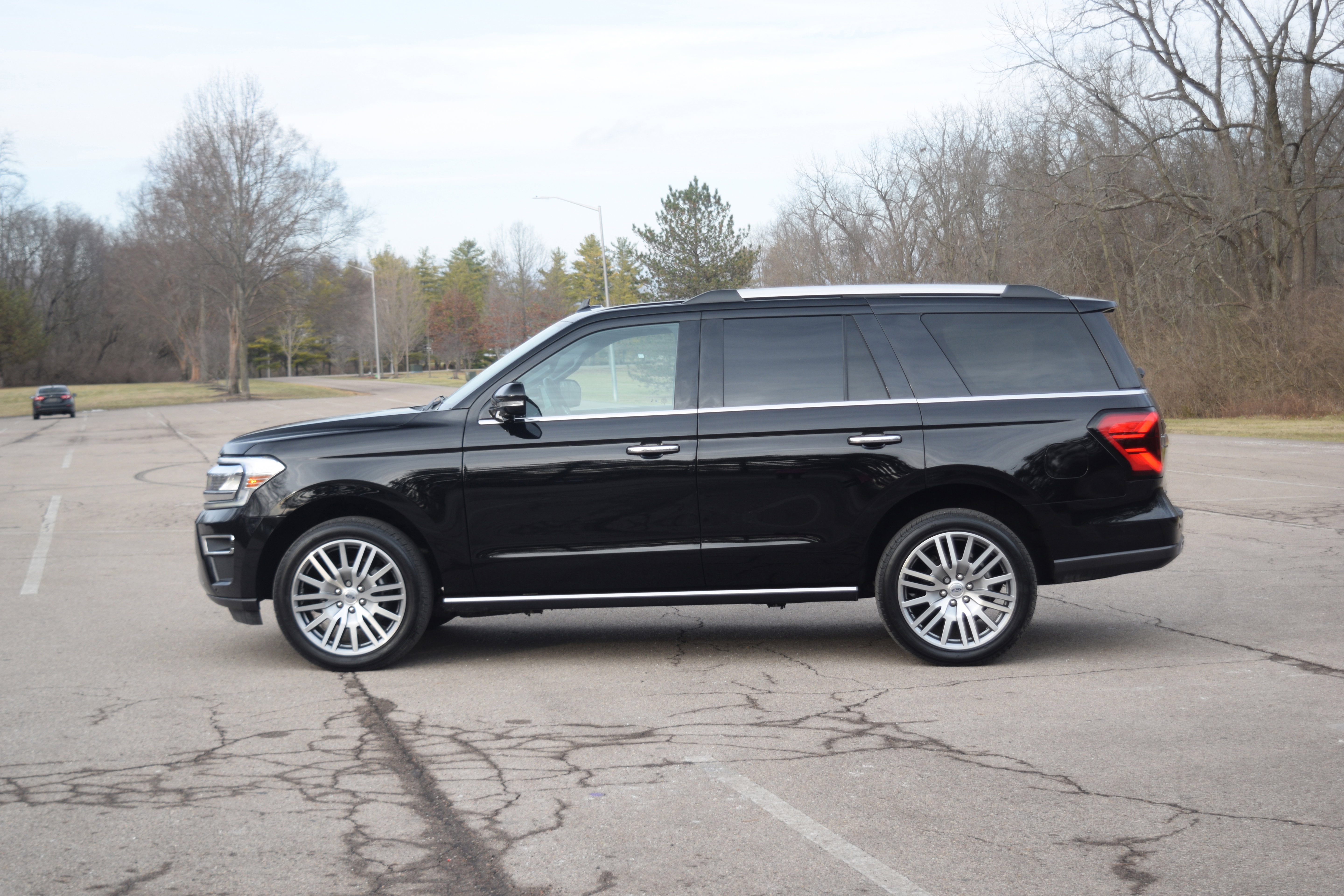 Used 2023 Ford Expedition Limited image 24