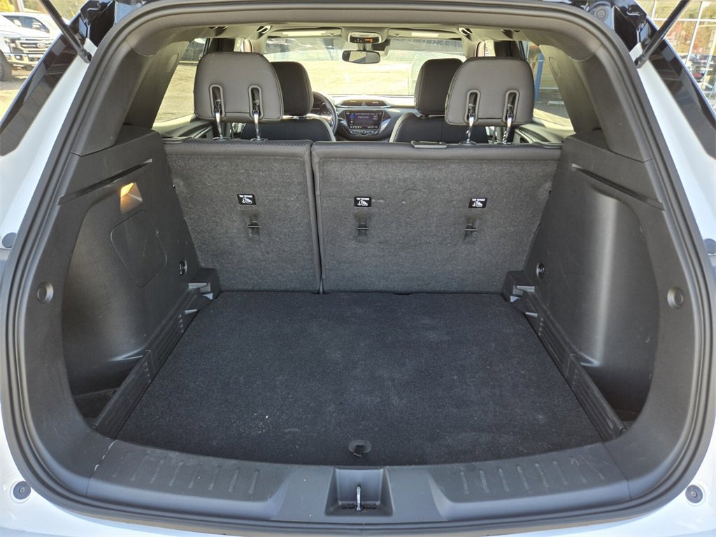 Used 2023 Chevrolet TrailBlazer RS w/ Convenience Package image 16