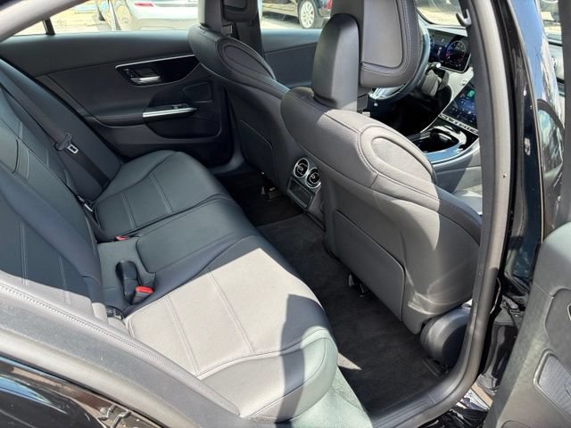 Used 2025 Mercedes-Benz C 300 Sedan image 31