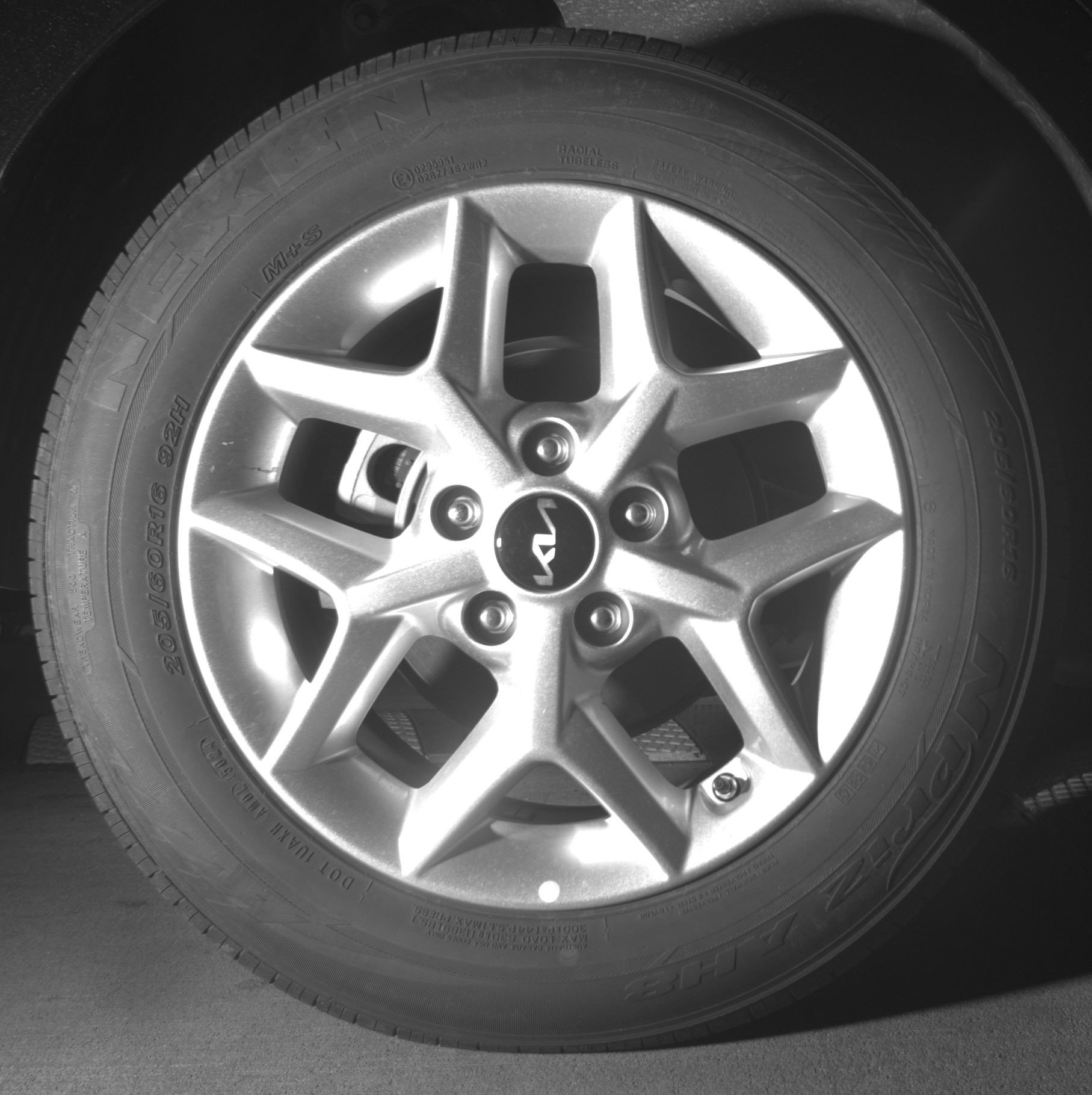 Used 2025 Kia Soul LX w/ LX Technology Package FWD image 15