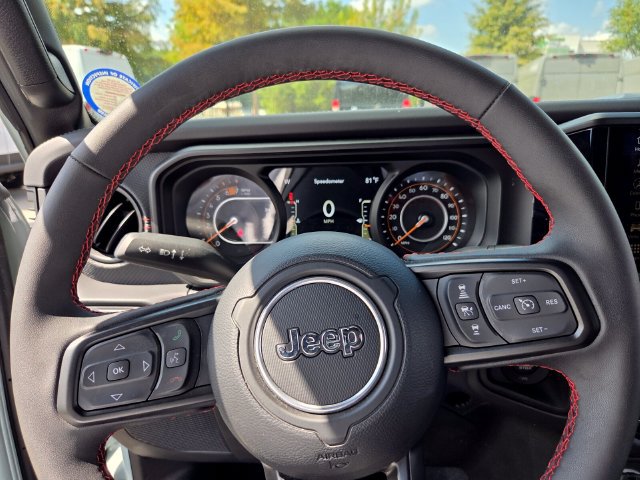 Used 2024 Jeep Wrangler Unlimited Rubicon w/ XTREMEE 35" Tire Package AWD/4WD image 21