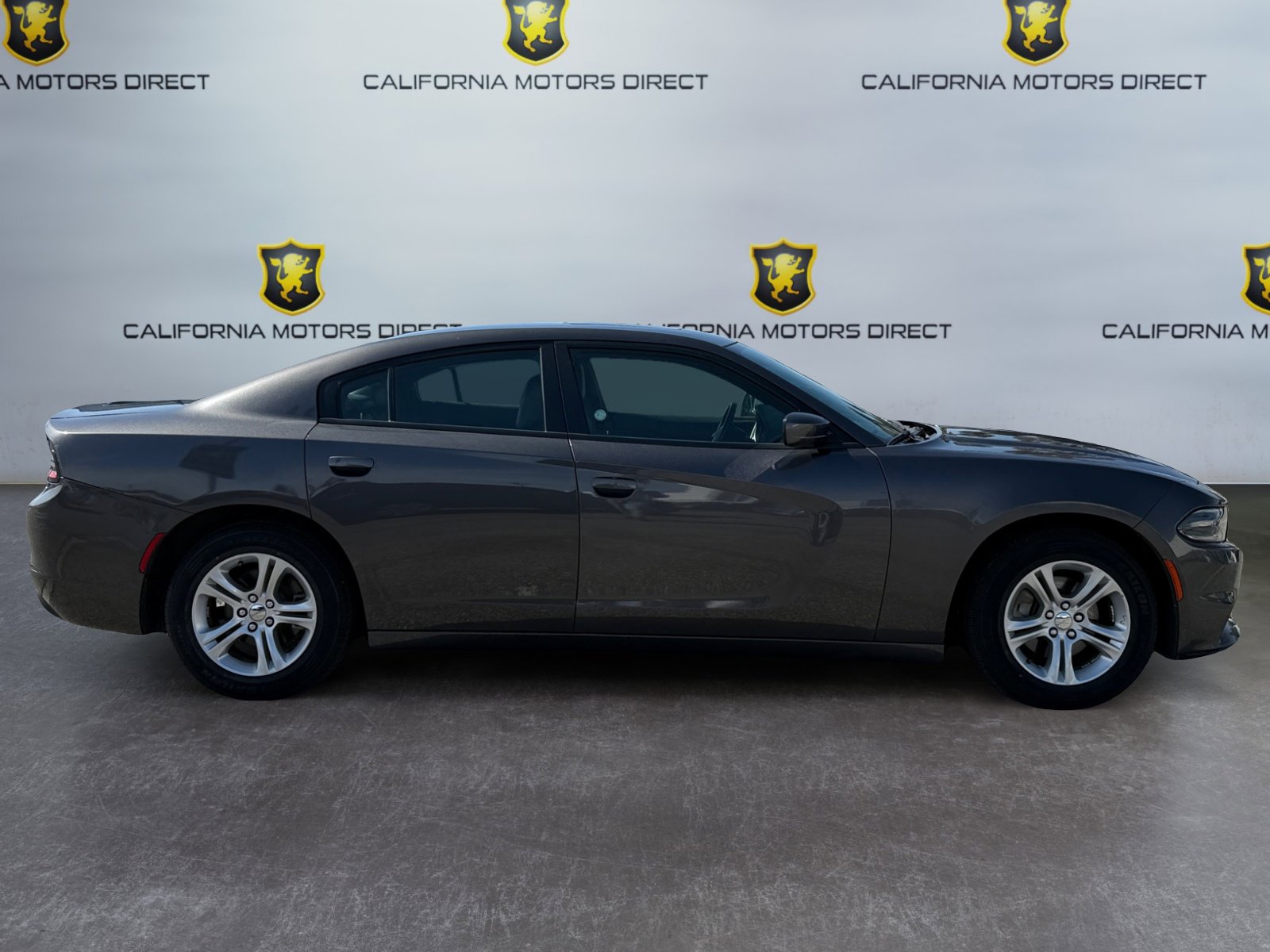 Used 2021 Dodge Charger SXT w/ Leather Interior Group image 6