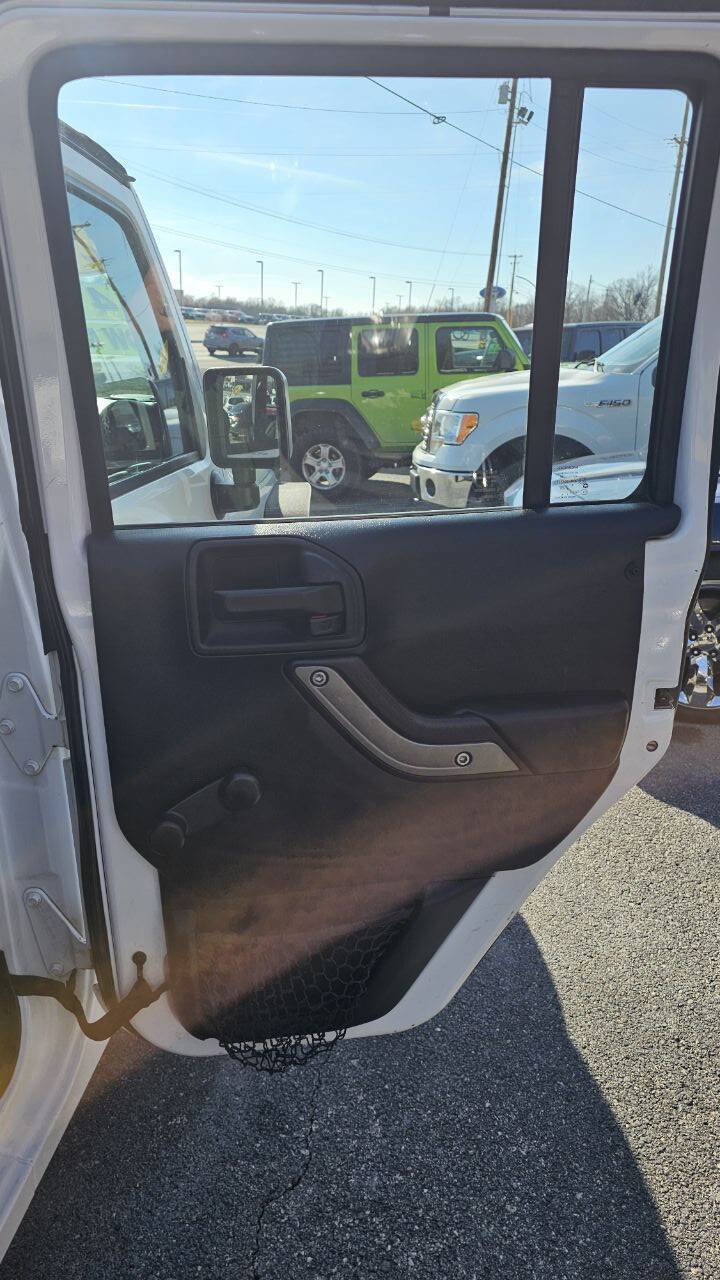 Used 2016 Jeep Wrangler Unlimited Sport image 21