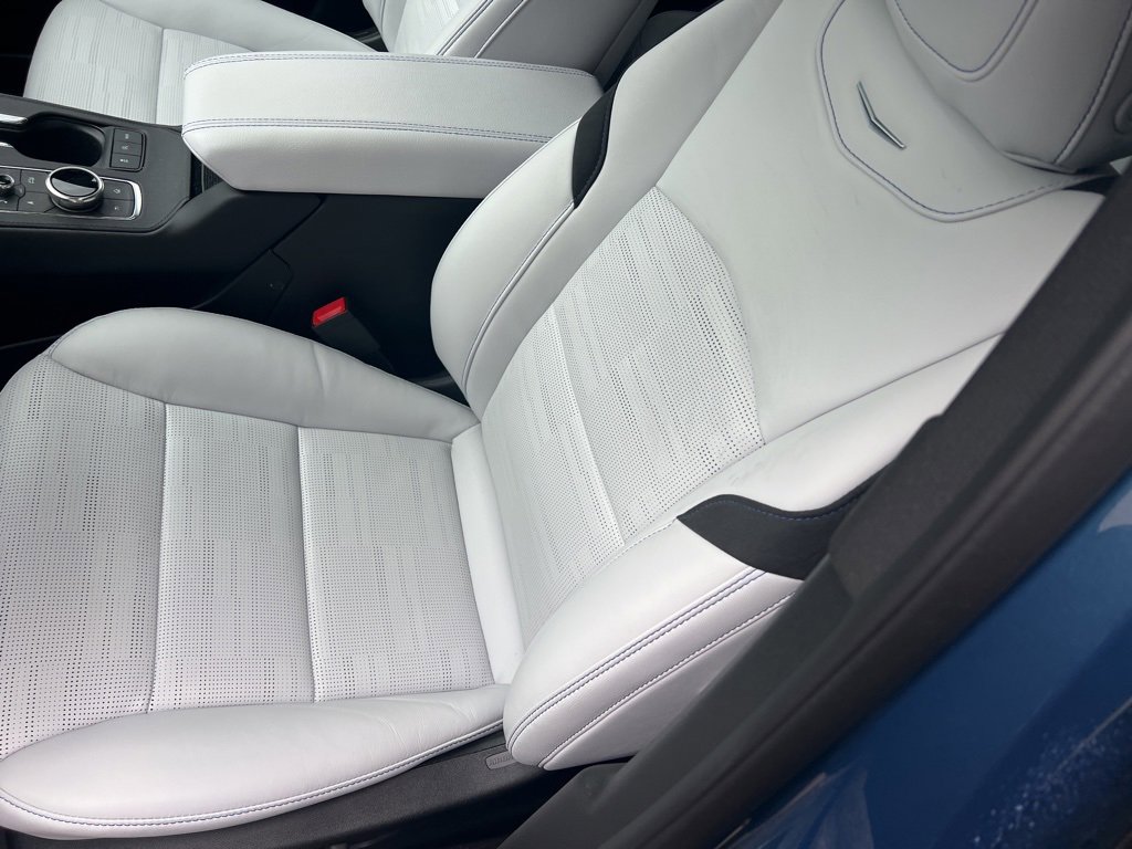 Used 2025 Cadillac XT4 Sport image 54