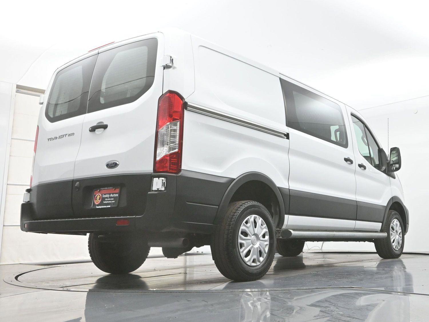 Used 2024 Ford Transit 250 Low Roof w/ Exterior Upgrade Package image 30